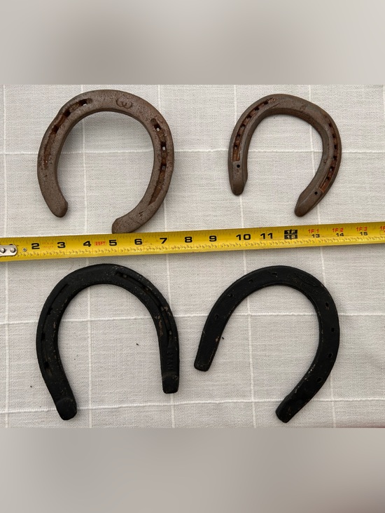 Other - Set of 4 Vintage Horseshoes - Rustic Brown and Black